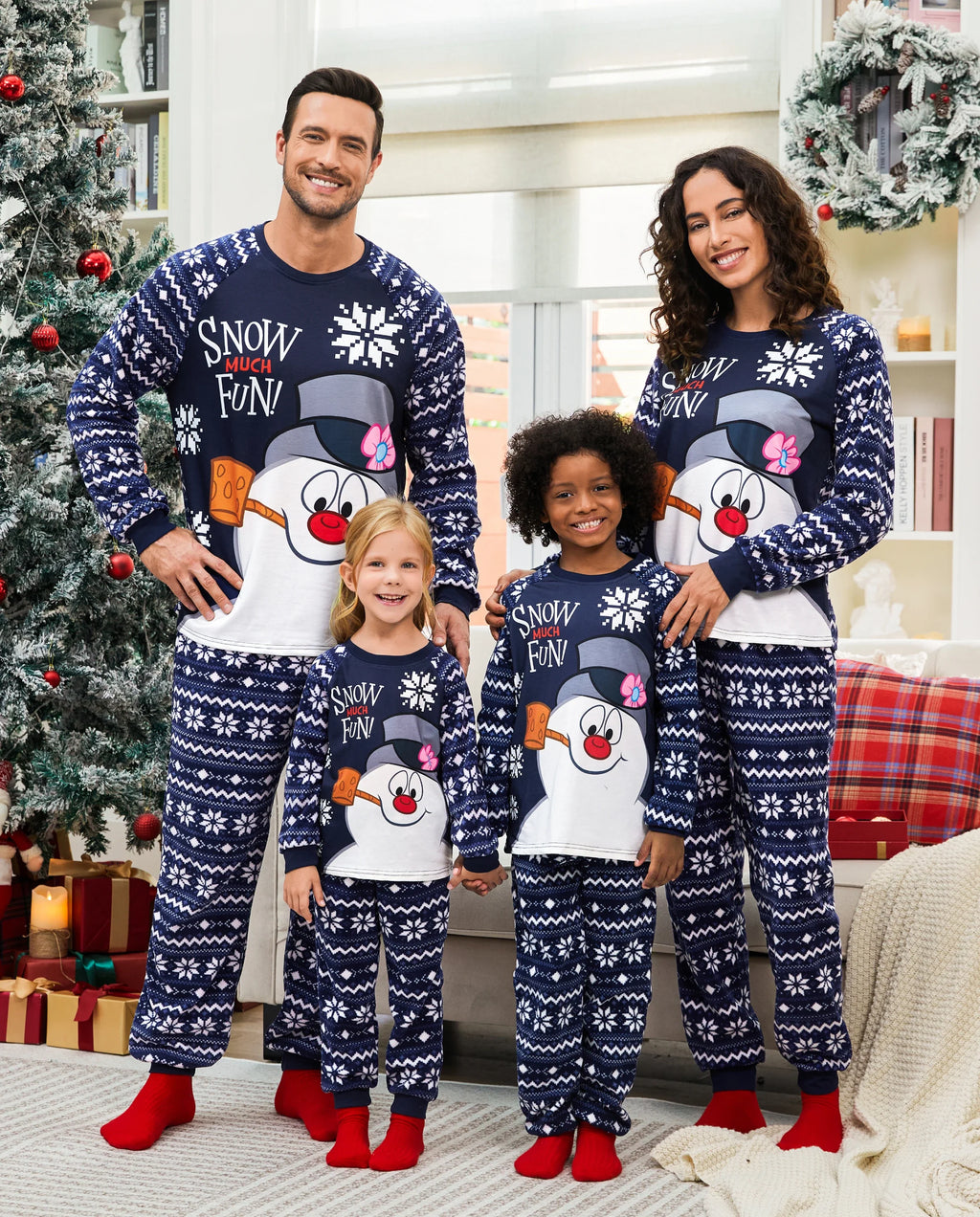 Frosty The Snowman Christmas Fleece with Snowflake Print Pajamas Sets with Christmas Socks