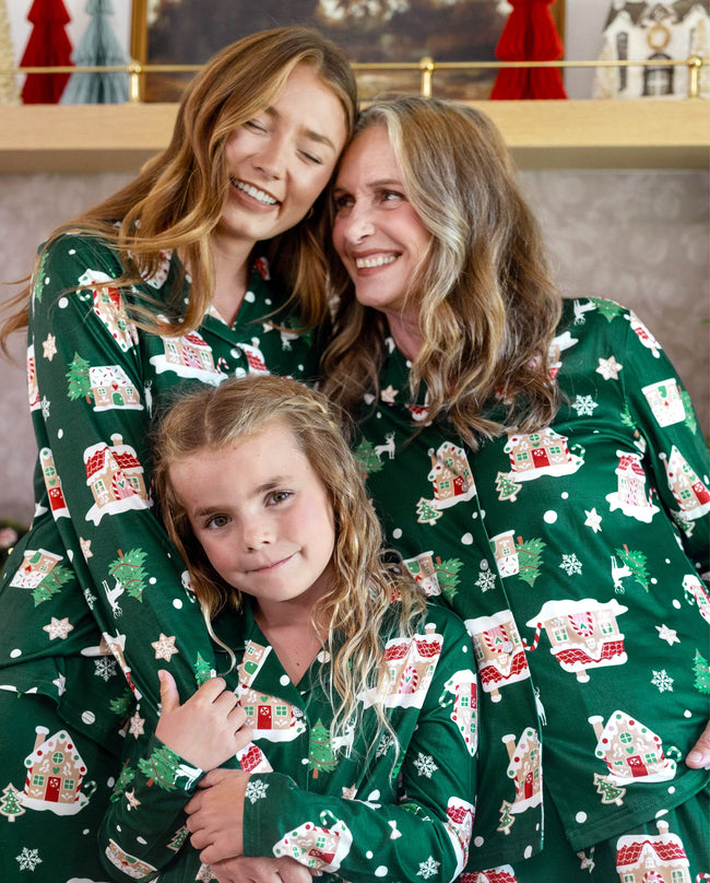 Family Matching Christmas Pajamas Gingerbread House Print Green Main Image