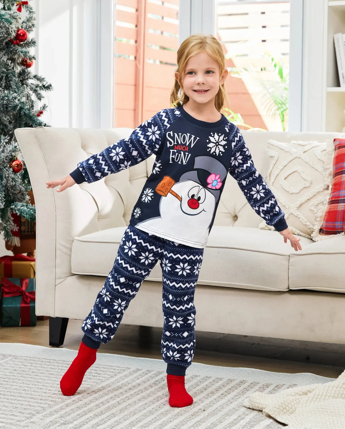 Frosty The Snowman Christmas Fleece with Snowflake Print Pajamas Sets with Christmas Socks