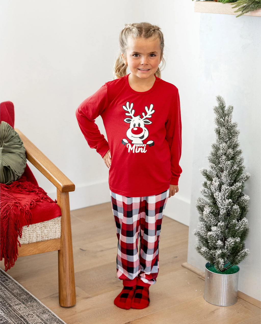 Christmas Matching Family Pajamas Set Glow In The Dark Reindeer Print PJS with Christmas Socks Red