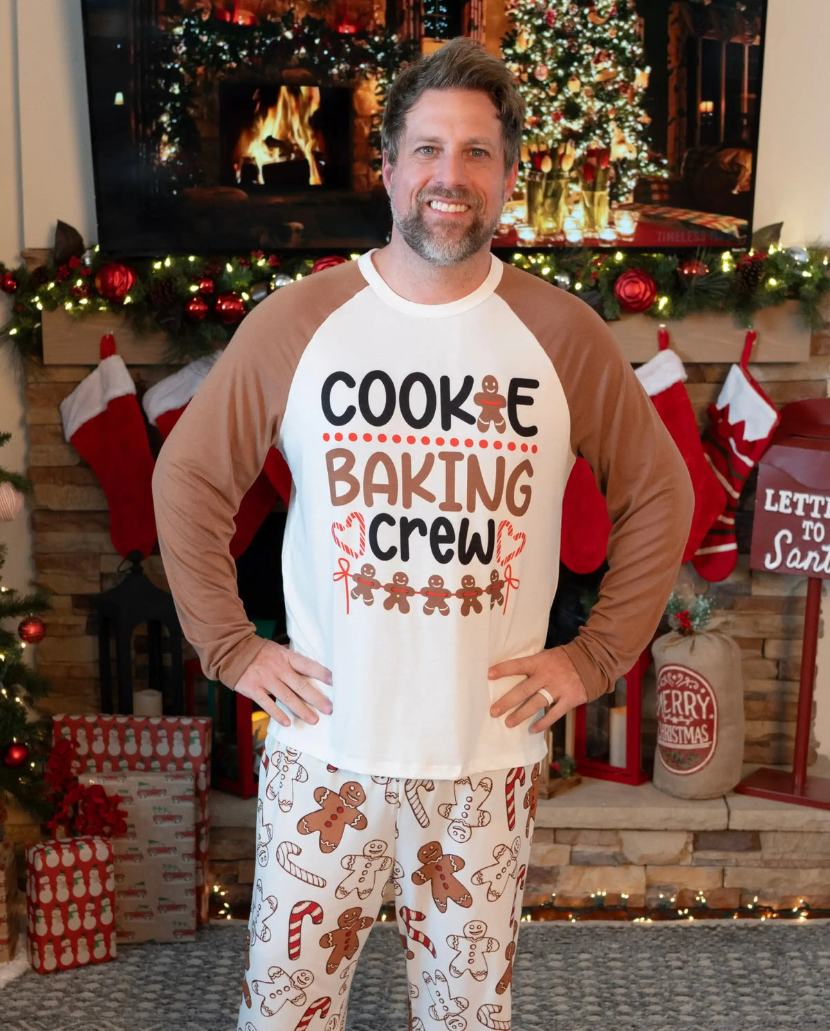 Christmas Family Matching Letter and Gingerbread Man Print Long-sleeve Pajamas Sets with Christmas Socks Khaki