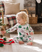 Christmas Family Matching Long Sleeves Very Merry Green Tops Allover Pattern Pants Pajamas Sets with Christmas Socks