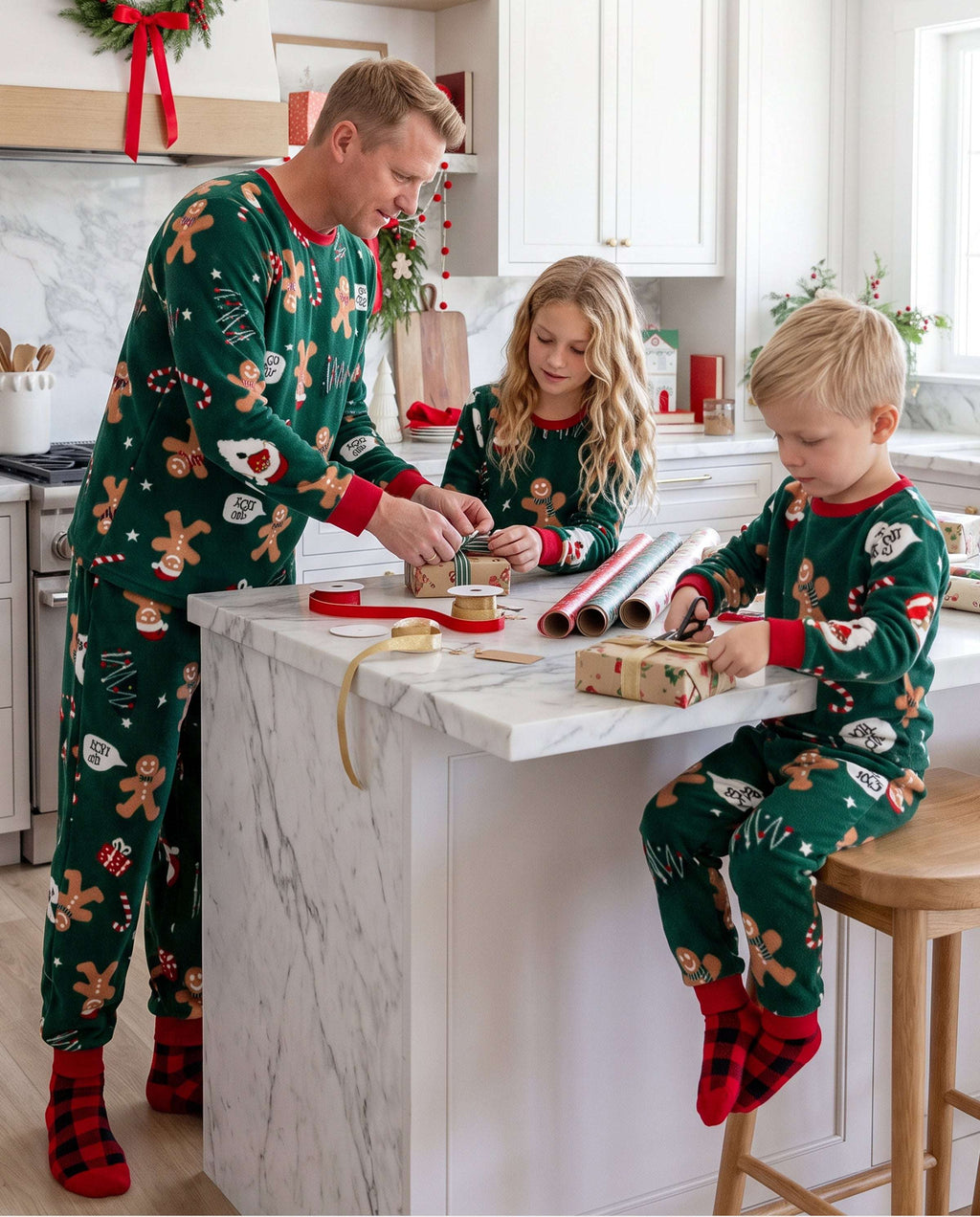 Family Matching Christmas Pajamas Gingerbread Print Fleece Green