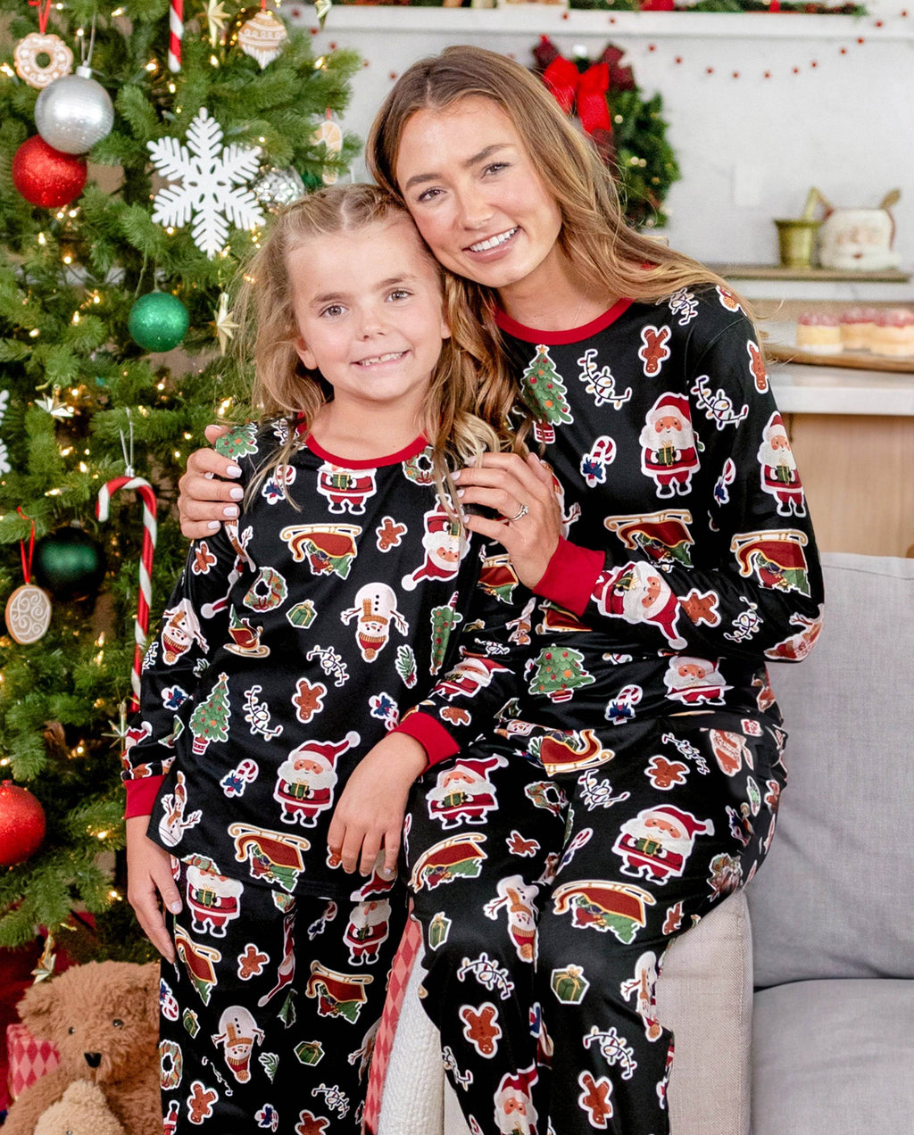 Family Matching Christmas Pajamas Christmas Tree & Gingerbread Print Black