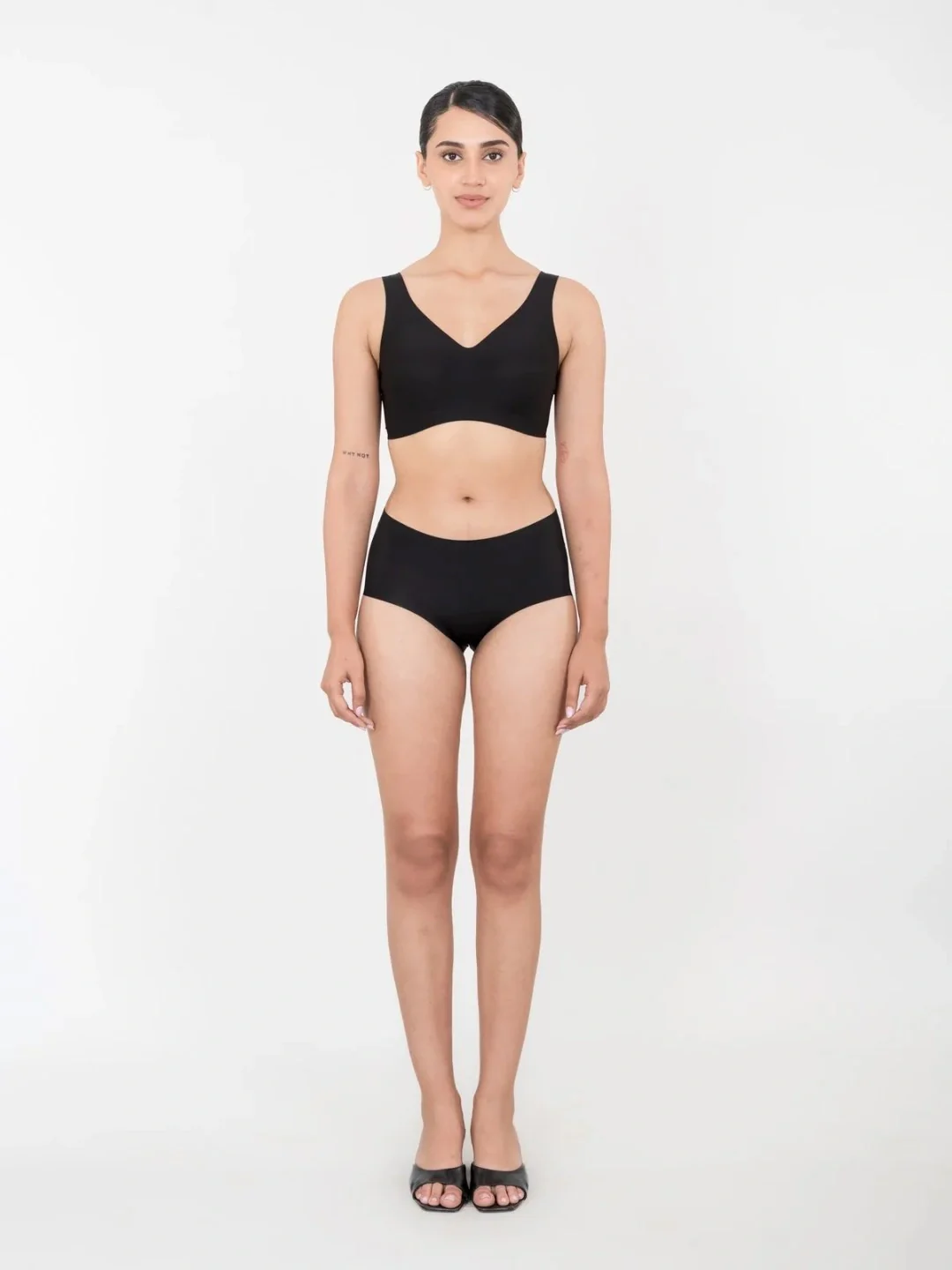 Buy 2, Get 1 Free。Skyn Seamless Panty