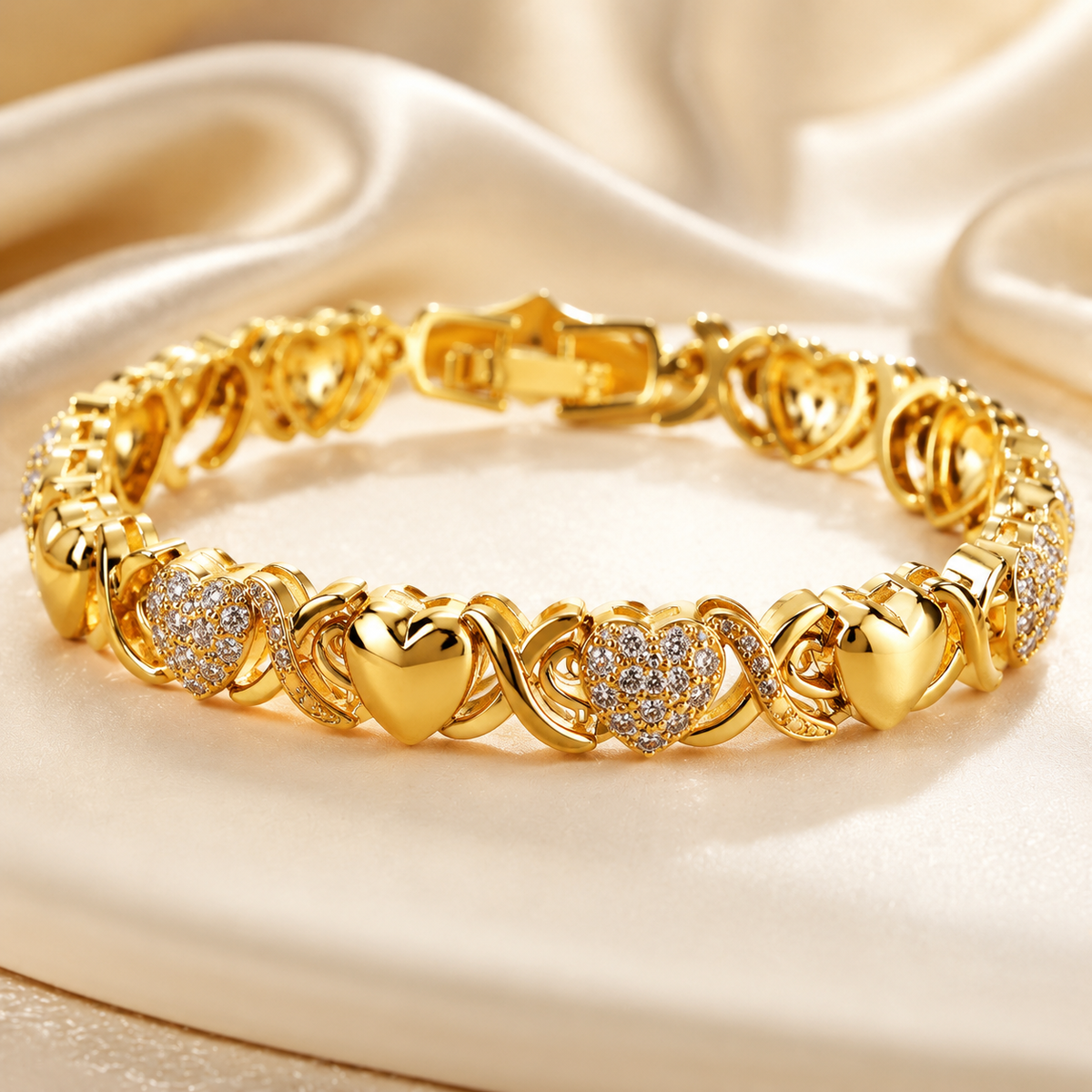 Elegant Heart-Shaped Bracelet – Delicate Jewelry for Women