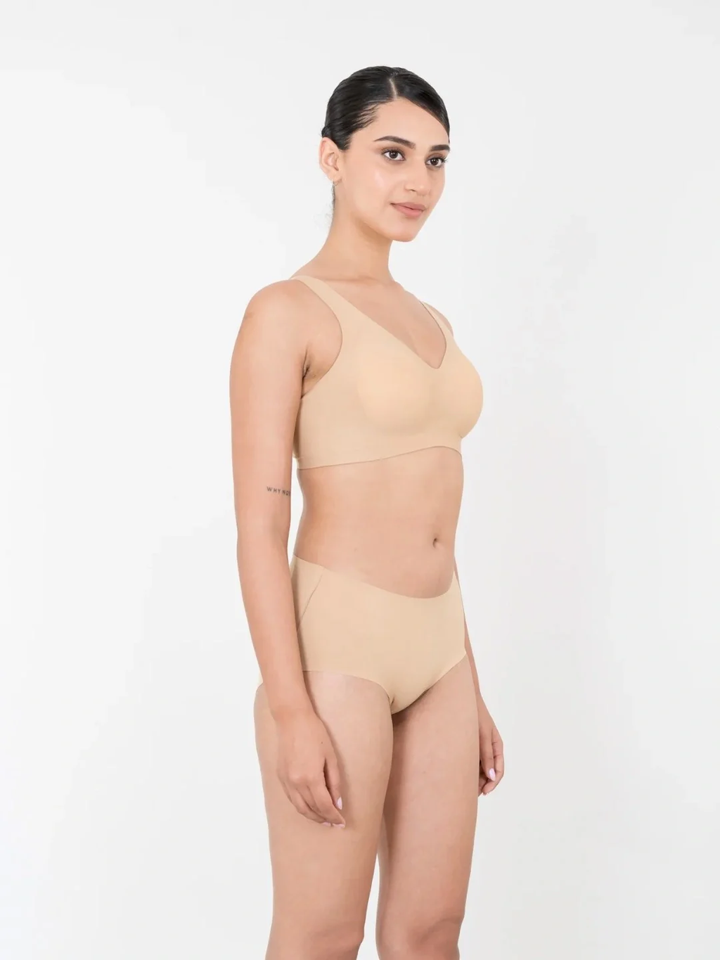 Buy 2, Get 1 Free。Skyn Seamless Panty