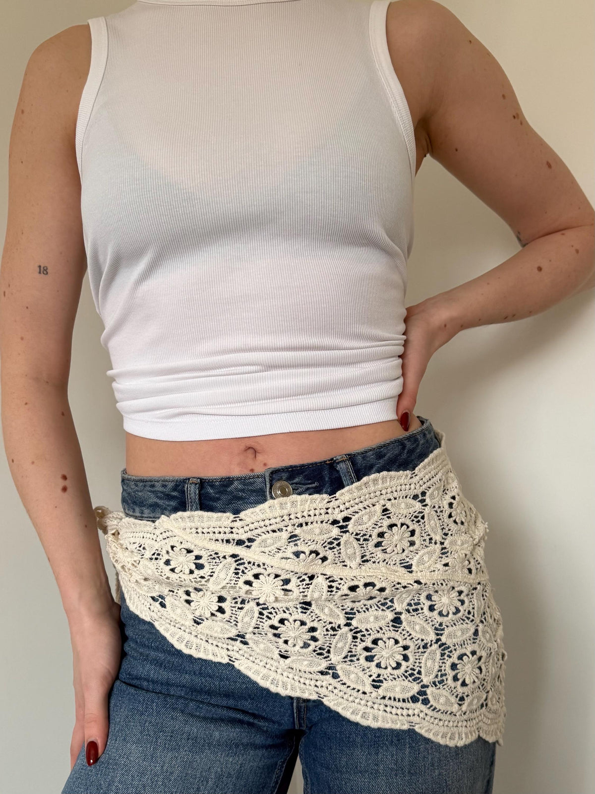 The Crochet Triangle Scarf – Floral Multi-Way Wrap
