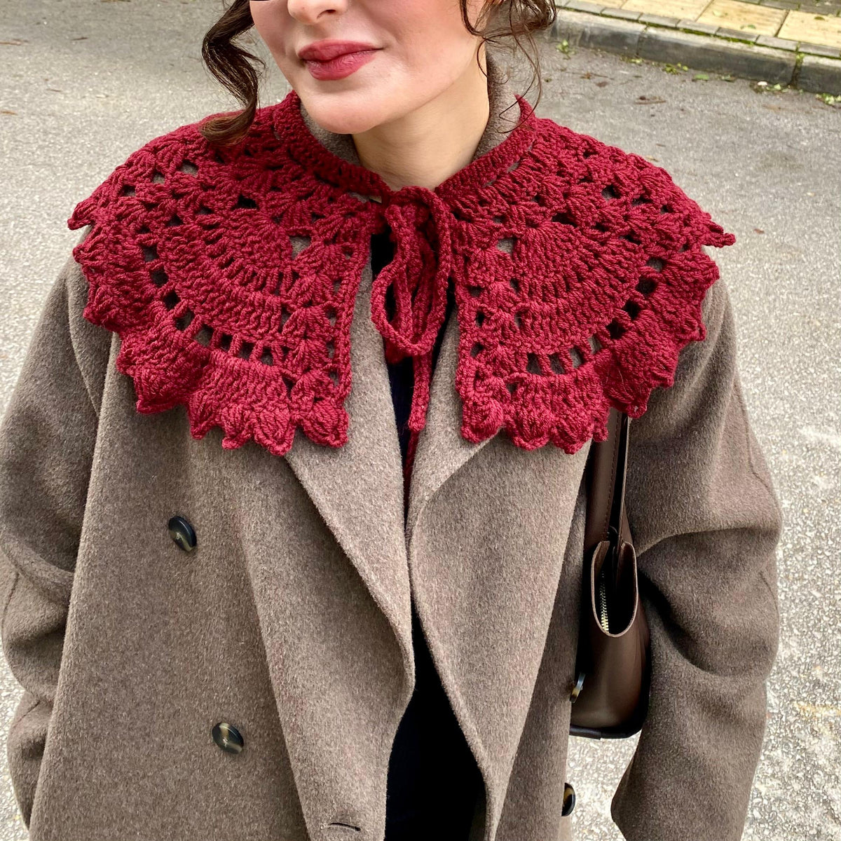 Vintage Crochet Lace Collar | Detachable Tie-Front Layering Collar