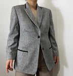 Classic Gray Structured Blazer – Minimalist Workwear Jacket for Women