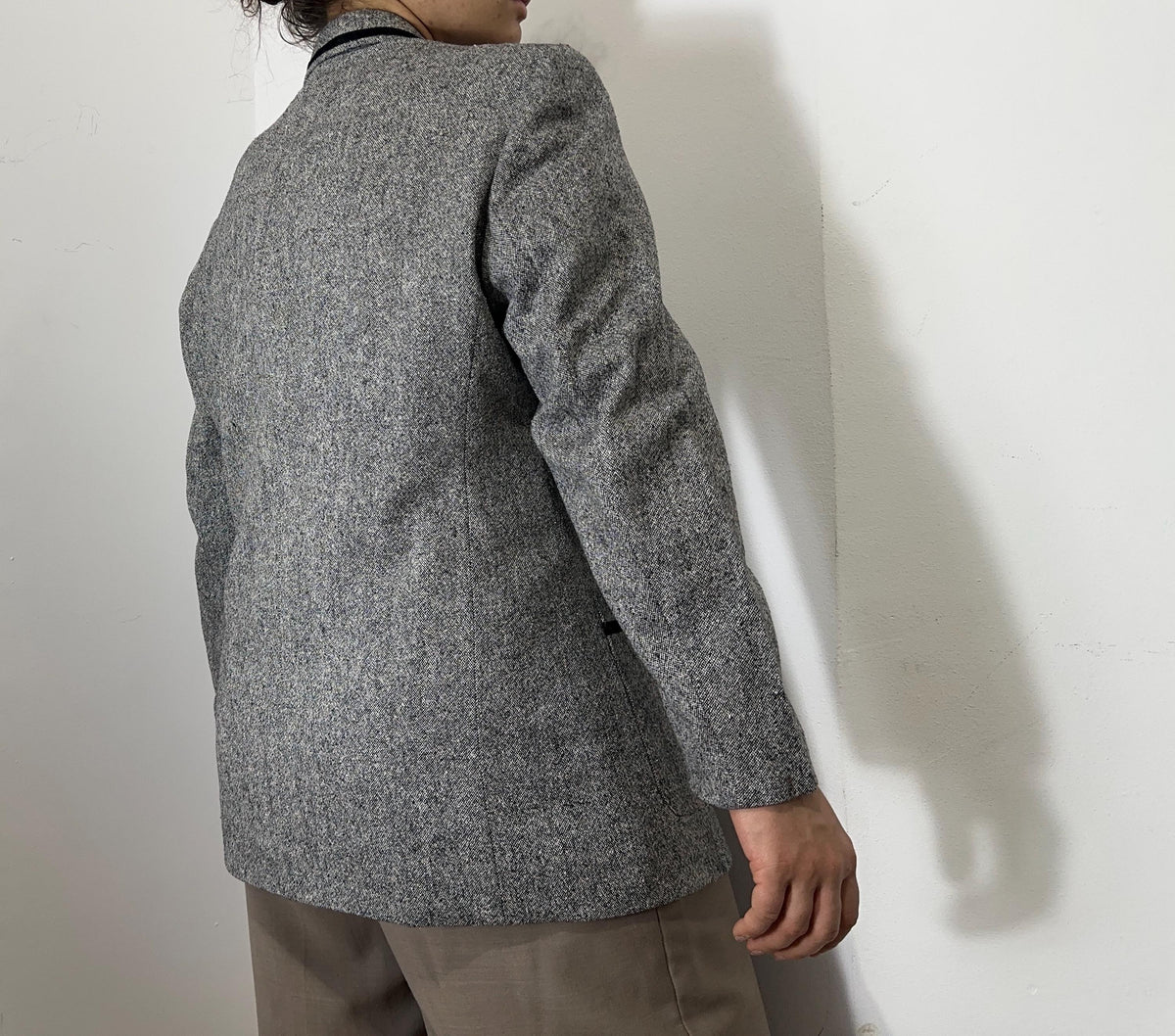 Classic Gray Structured Blazer – Minimalist Workwear Jacket for Women