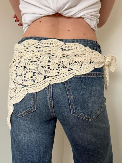 The Crochet Triangle Scarf – Floral Multi-Way Wrap