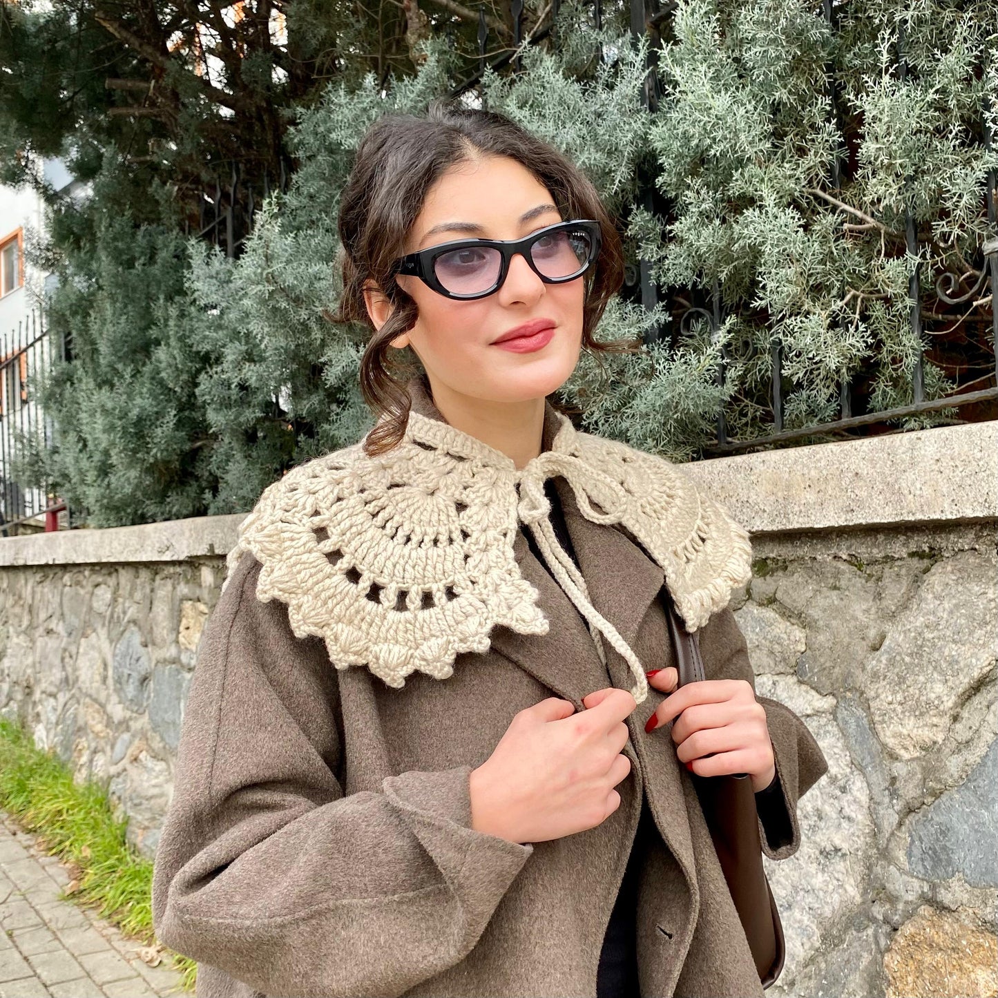 Vintage Crochet Lace Collar | Detachable Tie-Front Layering Collar