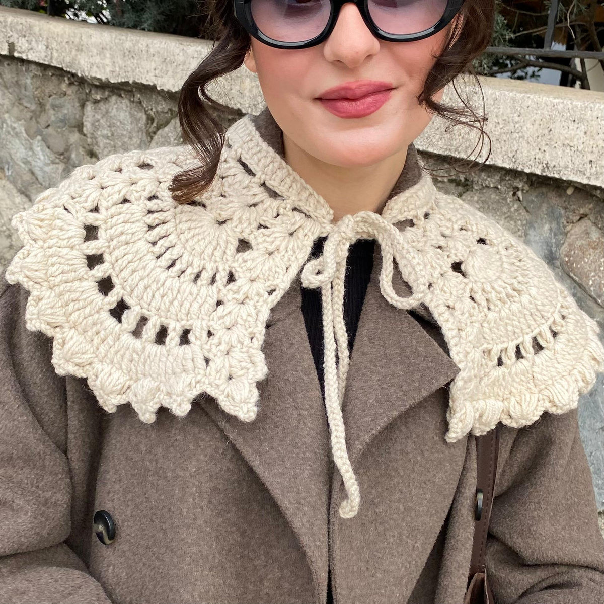 Vintage Crochet Lace Collar | Detachable Tie-Front Layering Collar