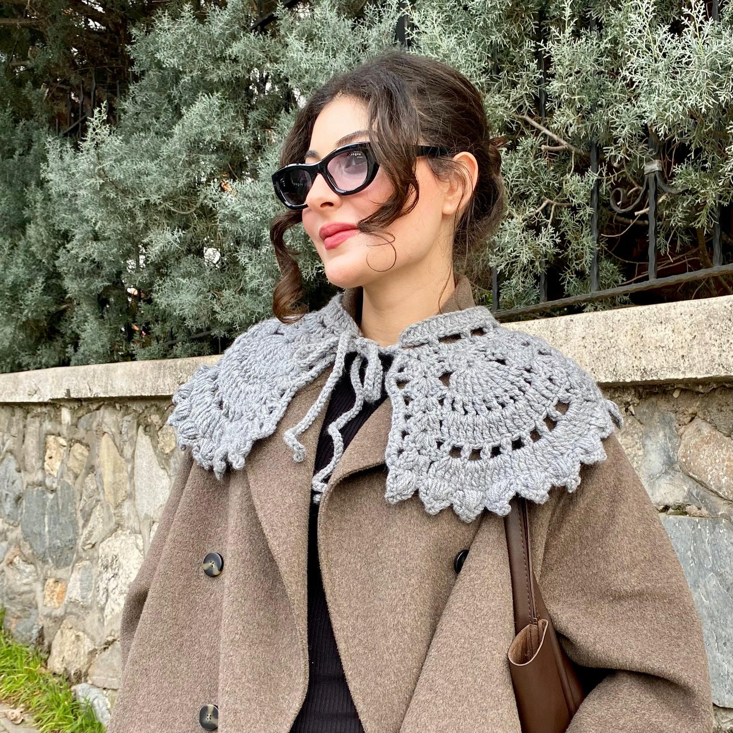 Vintage Crochet Lace Collar | Detachable Tie-Front Layering Collar