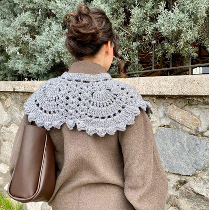 Vintage Crochet Lace Collar | Detachable Tie-Front Layering Collar