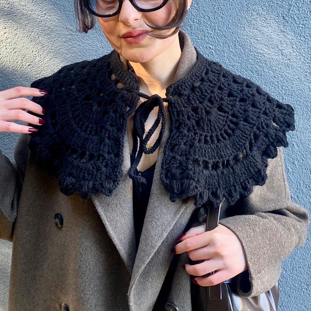 Vintage Crochet Lace Collar | Detachable Tie-Front Layering Collar